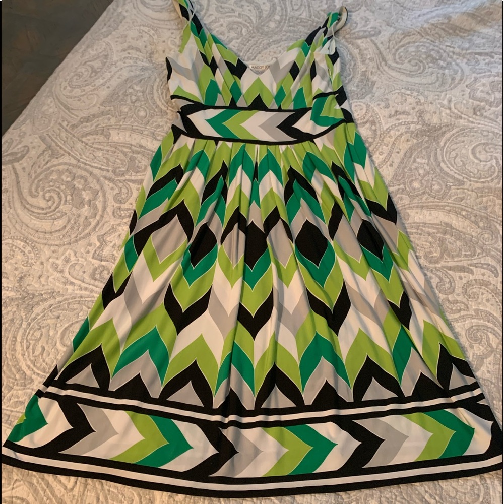Maggy London spring dress like new